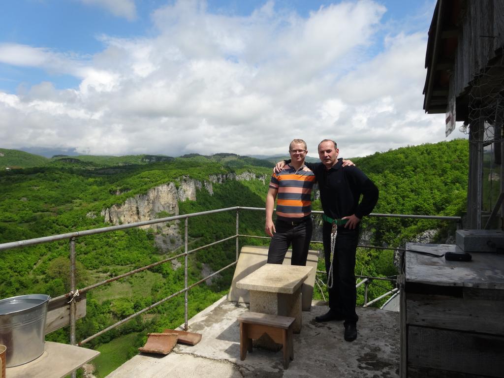 Giorgi'S Homestay Kʼutʼaisi Exterior foto