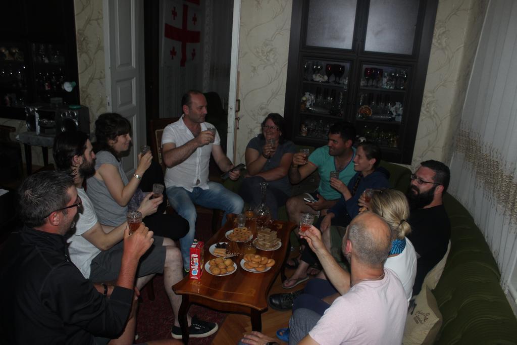 Giorgi'S Homestay Kʼutʼaisi Exterior foto