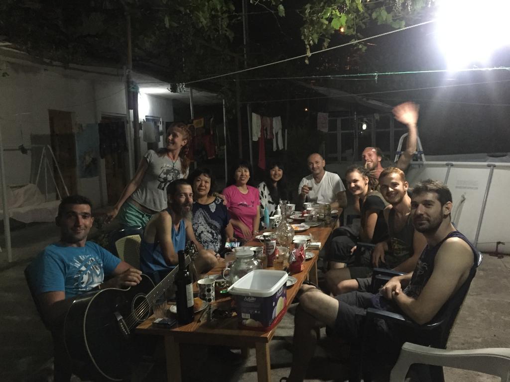 Giorgi'S Homestay Kʼutʼaisi Exterior foto