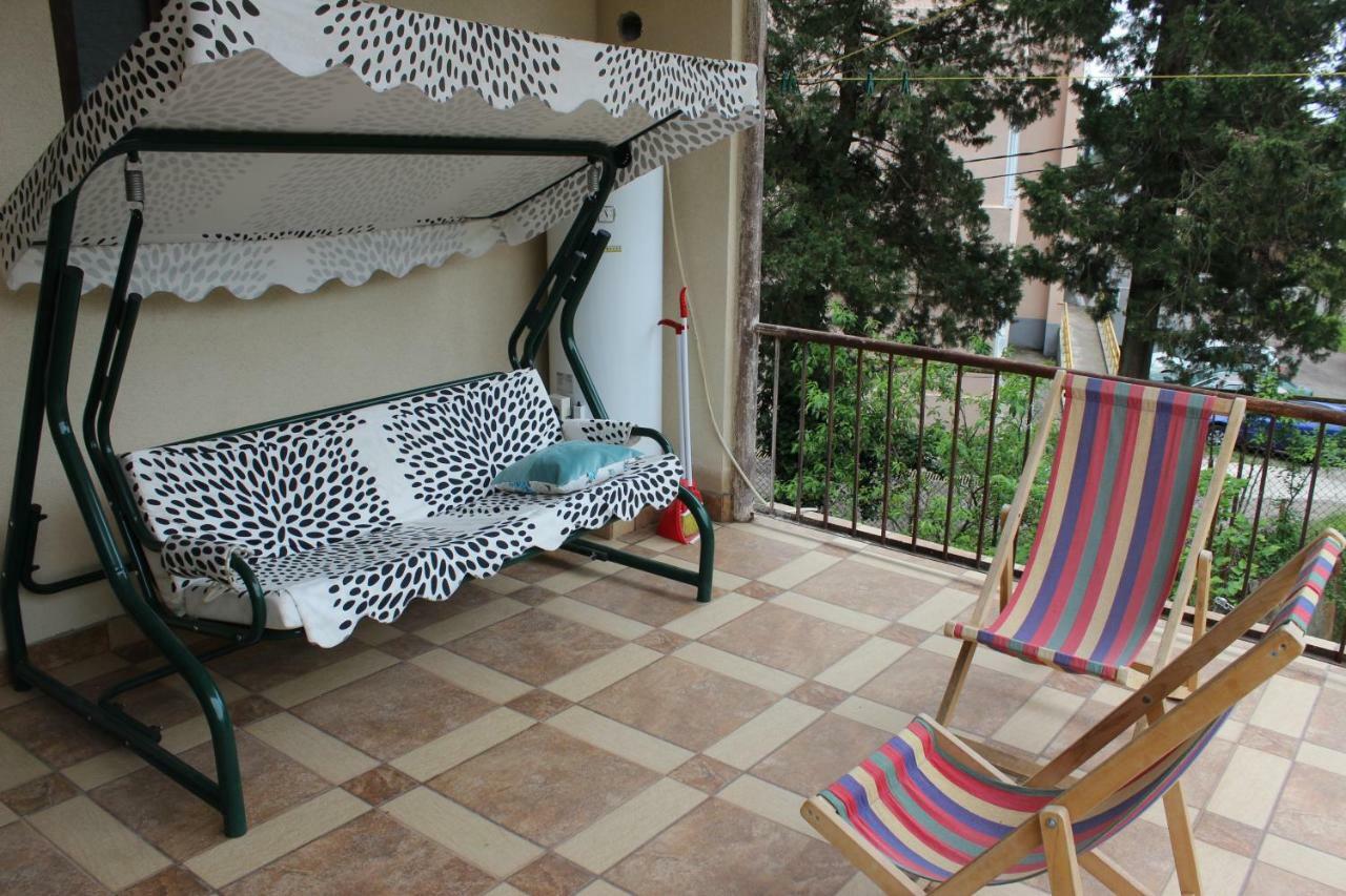 Giorgi'S Homestay Kʼutʼaisi Exterior foto