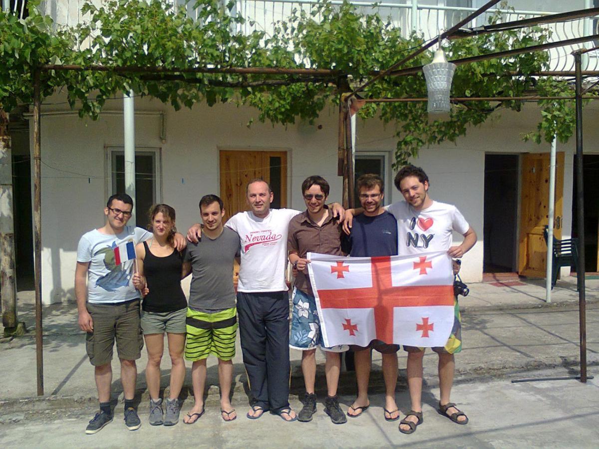 Giorgi'S Homestay Kʼutʼaisi Exterior foto